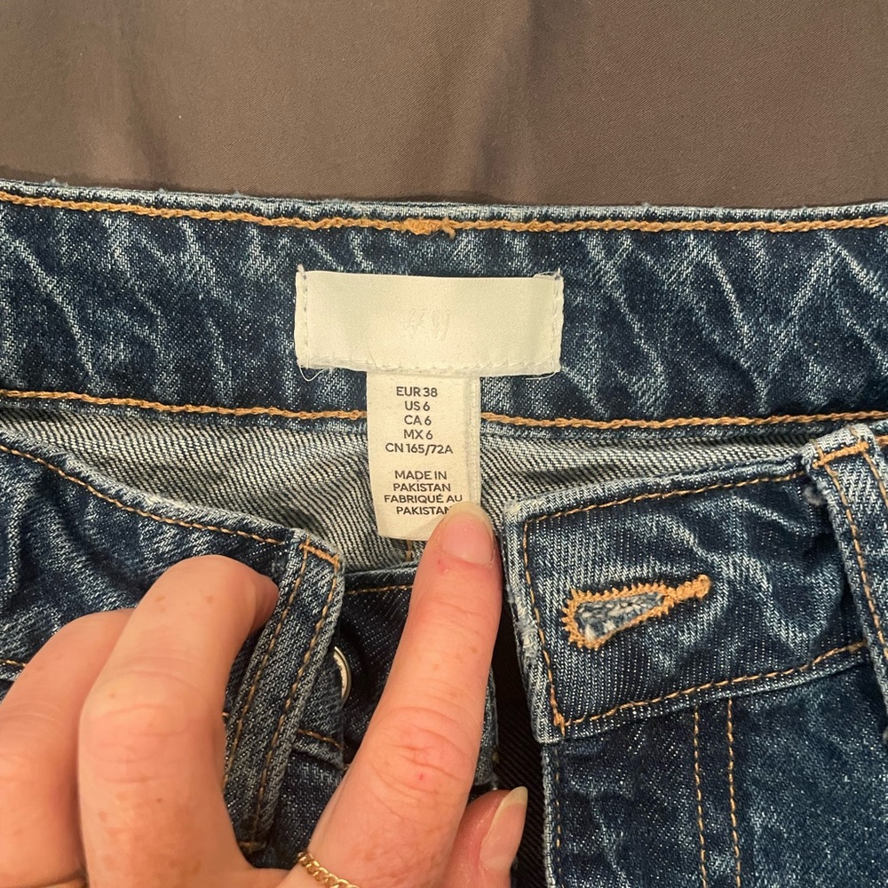 H&M size 6 straight leg jeans